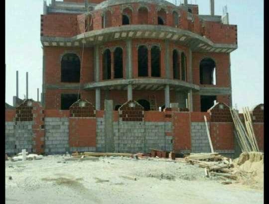 مقاول بناء لتنفيذ جميع أعمال البناء تسليم عظم بالمواد