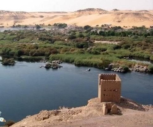 معروض للبيع أرض 20 ألف متر متميزة جدا فى جزيرة أسوان وسط نهر النيل بمدينة أسوان السياحية فى مصر