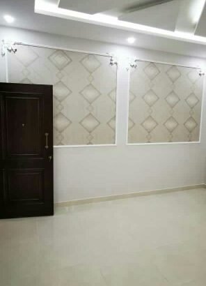 يوجد لدينا شقق وملاحق فاخرة التمليك