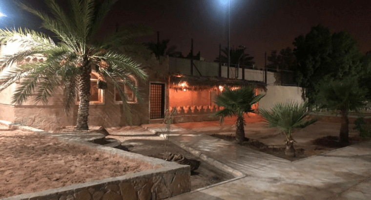 للبيع استراحة فخمة في حي الرمال