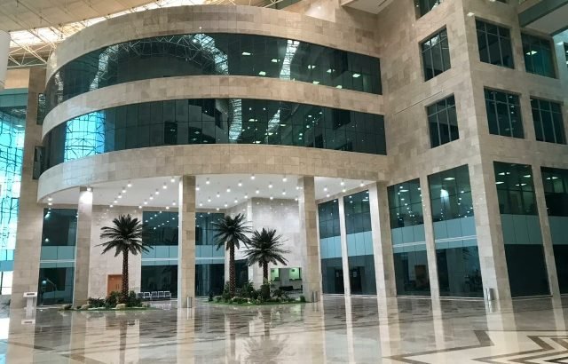 شركة مصنع اضواء الخليل لانظمه المنيوم وتشكيل المعادن
