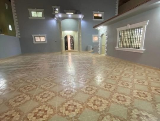 ‏فيلا بالهدا المربع الرابع
دور وشقتين المساحه ٧٥٠الواجهه شرقي عمرالفله عشر سنوات مجددة