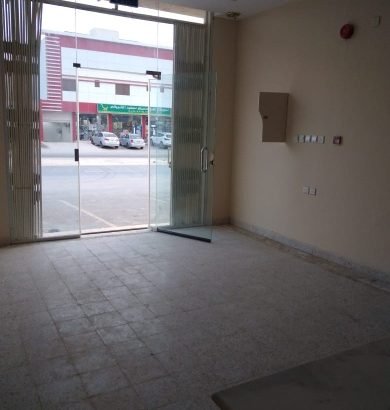 للايجار معرض بشمال الرياض حي العارض