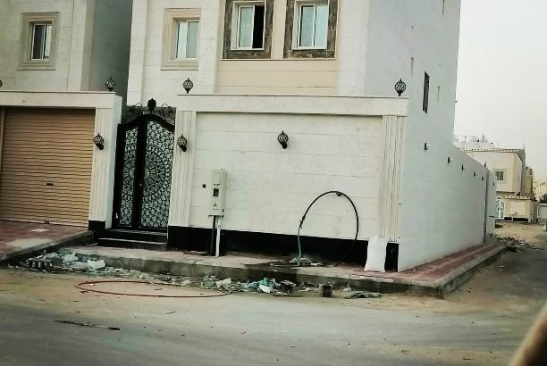 دبلوكس دورين وملحق زاويه على شارعين