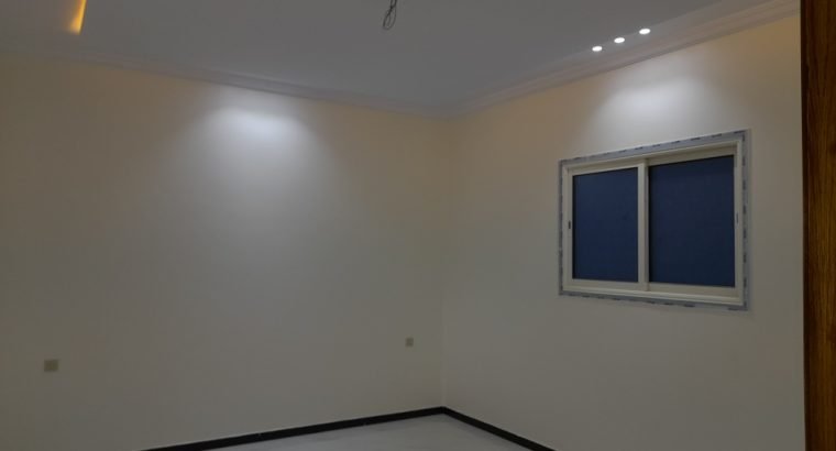 دور أرضي مؤسس شقتين