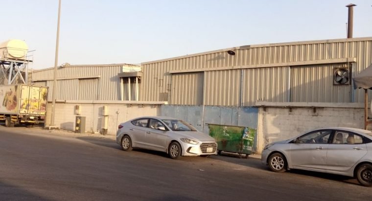 مستودعات للبيع