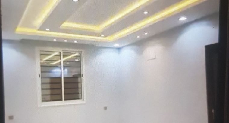 دور ارضي وروف للبيع