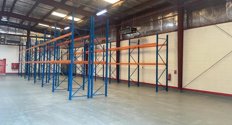 مستودع مرخص اجهزة ومستلزمات طبية ومستحضرات تجميل