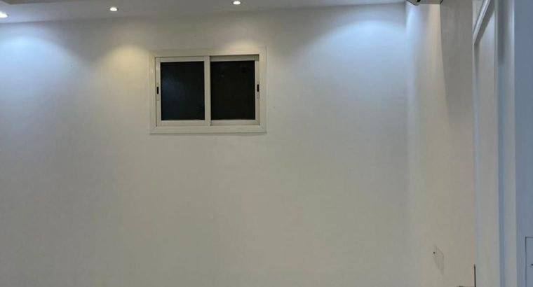 شقه مميزه للايجار حي العارض