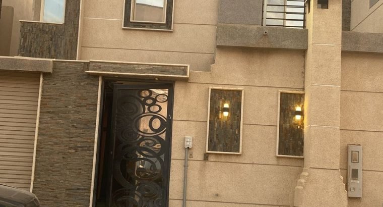 فيلا للبيع ظهرة لبن