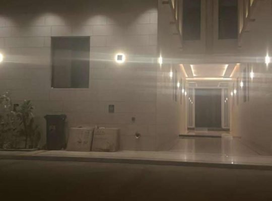 شقة ايجار حي الياسمين المساحة ١٣٥ متر مربع