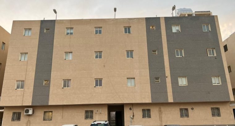 شقة في ظهرة لبن العمر ٦ سنوات المساحه ١٢٥ متر ال