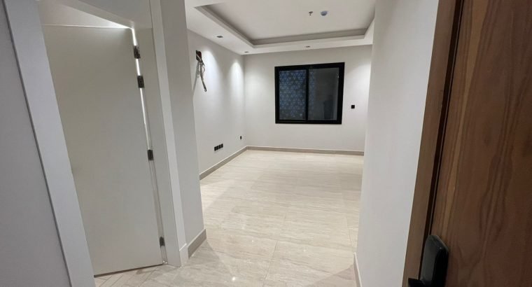 يوجد لدينا شقة جميلة بمواصفات متكاملة للأيجار