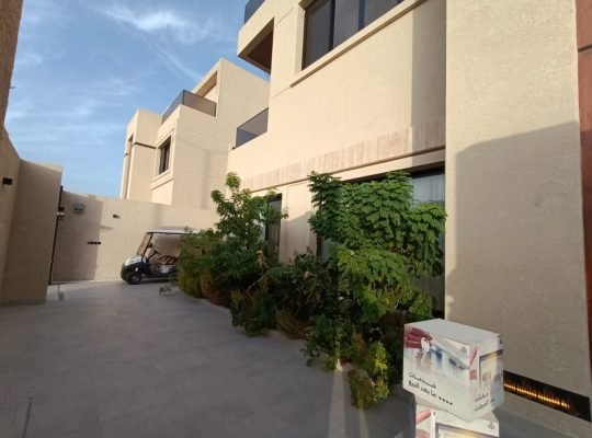 للبيع فيلا درج في حي الياسمين بالرياض مساحتها ٤٨٨م