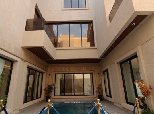 للبيع فيلا درج في حي الياسمين بالرياض مساحتها ٤٨٨م