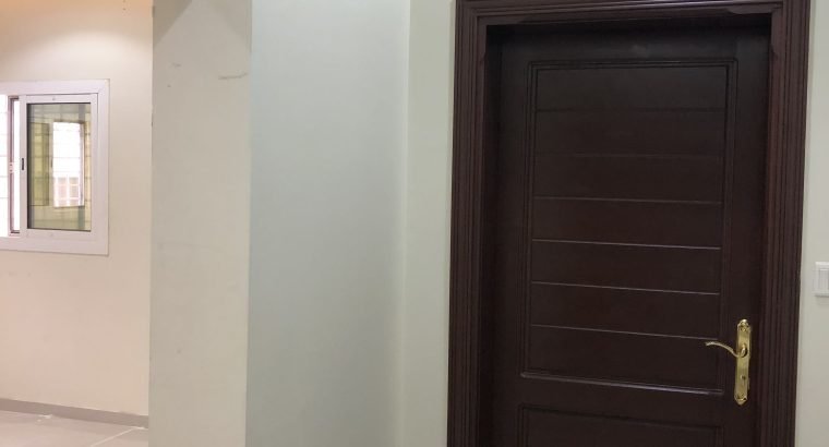 شقة ٤ غرف للايجار حي الحمدانيه خلف لولو ماركت