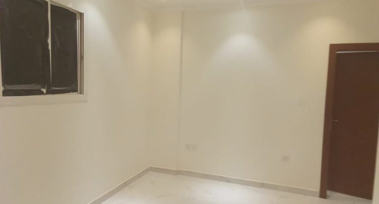 شقة فاخرة بسعر مناسب بحي العارض