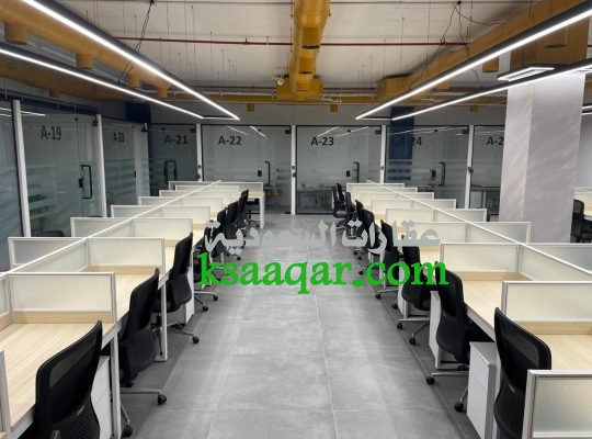 مكاتب مؤثثه للايجار