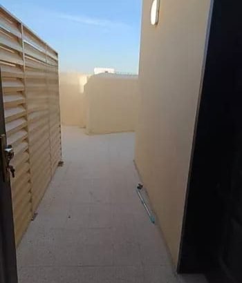 ⏬⏬⏬⏬⏬⏬فيلا للايجار حي قرطبهنظيفه جداًإيجار