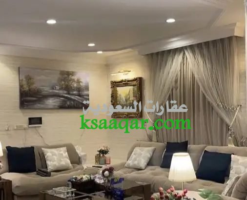 للبيع فيلا مساحة 345 دورين وشقه حي الياسمين