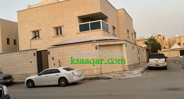 للبيع فيلا زاويه مساحة 625 حي الصحافه