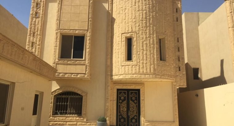 للبيــــــــع فيلا مساحة ٤٠٨ حي الياسمين