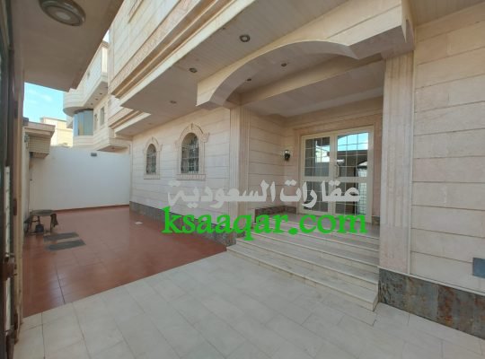 للبيع عماره سكنيه استثماريه ف جده حي الحمدانيه الم