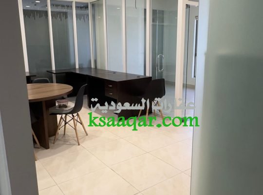 مكتب تجاري فاخر شارع التحلية