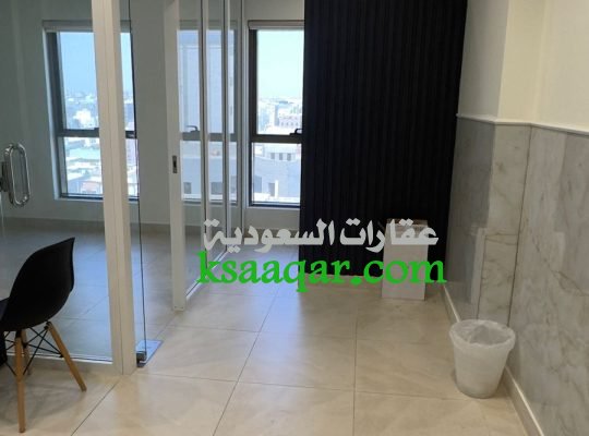مكتب تجاري فاخر شارع التحلية