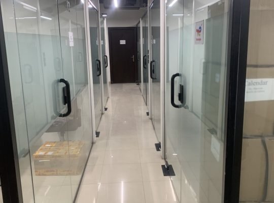 مكاتب مؤثثه ومجهزه بأقل الاسعار ف افخم شركات حاضنه الأعمال