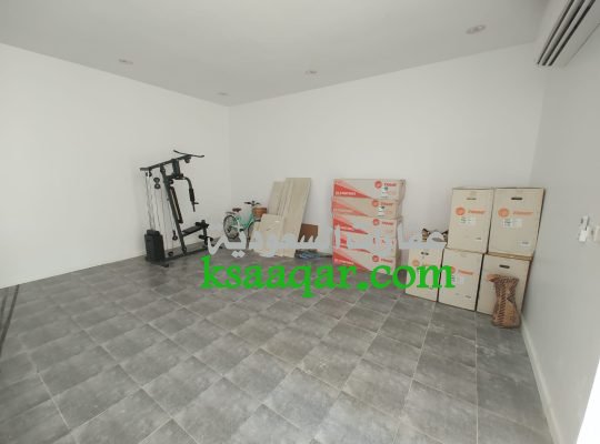 للايجار شقه فاخره في ابحر الشماليه حي الصواري