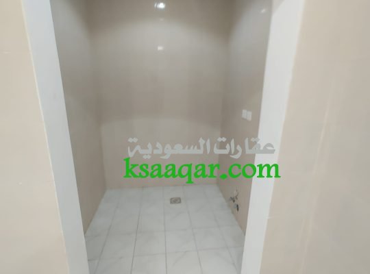 للايجار شقه فاخره في ابحر الشماليه حي الصواري