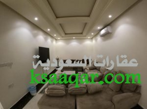 للبيع فيلا مساحة 300 حي النرجس