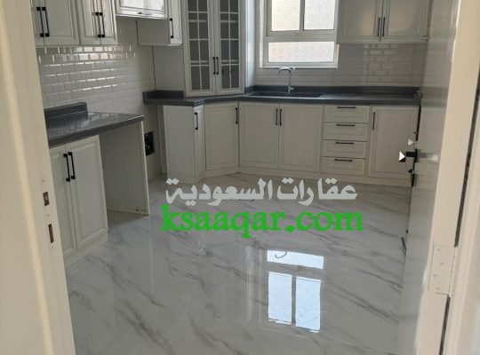 شقه جديده مدخل خاص بحي العارض