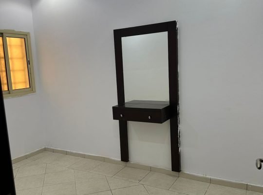 شقه فاخره للإيجار اليرموك