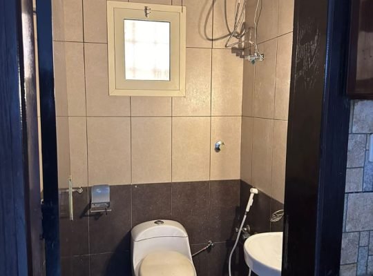 شقه فاخره للإيجار اليرموك