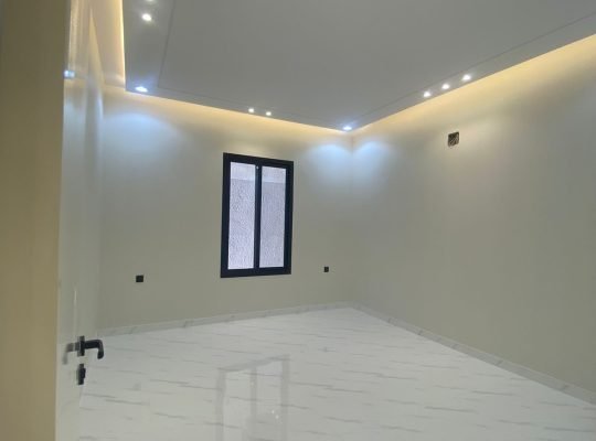 شقه للأيجار جديده لم تسكن قبل حي العوالي 3 غ