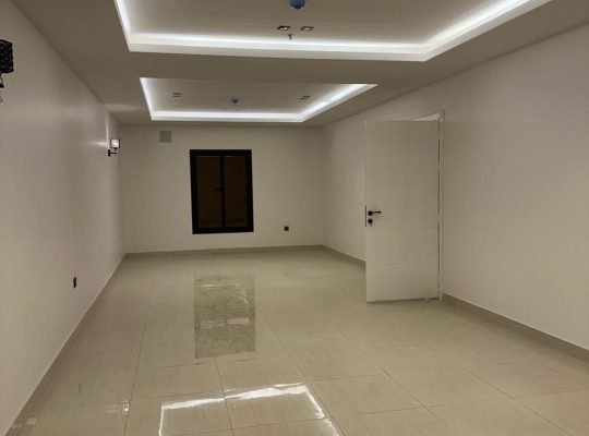 شقه للإيجار في الخبر ٢٠,٠٠٠ سنوي