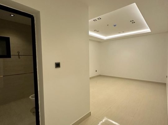 شقه للإيجار في الخبر ٢٠,٠٠٠ سنوي