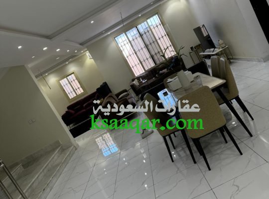 للايجار فيلا فاخره في جده حي الصالحيه