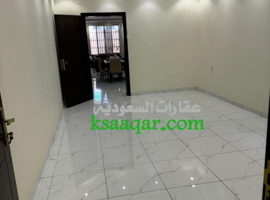 للايجار فيلا فاخره في جده حي الصالحيه