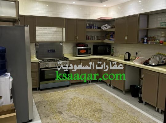 للايجار فيلا فاخره في جده حي الصالحيه