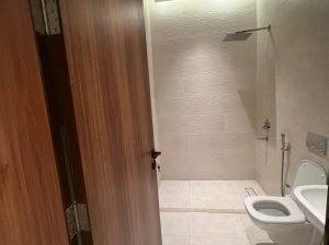 شقق تشطيب فاخر  بحي التيسير المربع الذهبي 