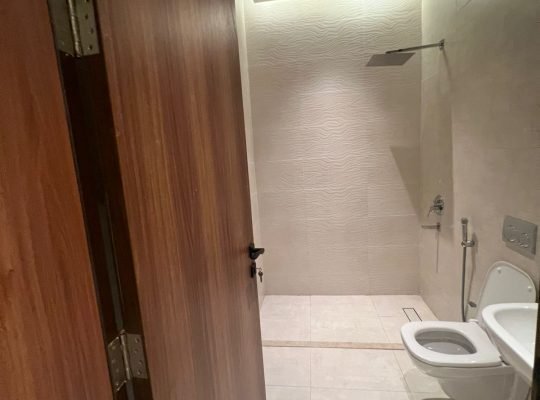 شقق تشطيب فاخر  بحي التيسير المربع الذهبي 