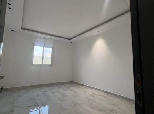 شقة فاخره للايجار الرياض حي الياسمبن غرفتين