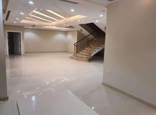 فيلا فاخرة بحي المونسية في الرياض