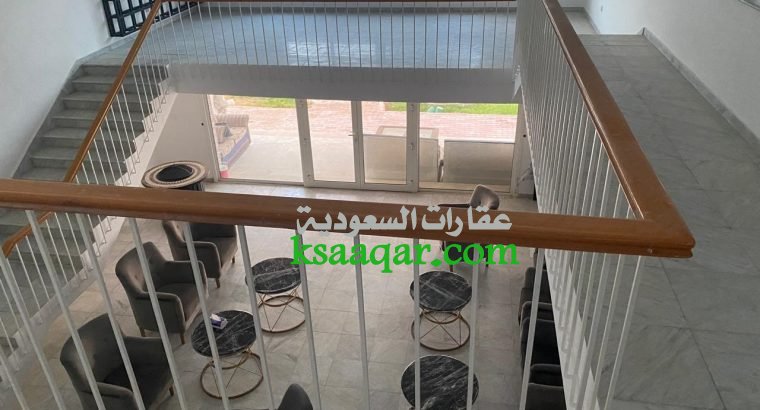 فيلا مجددة بالكامل مساحة 945 متر مربع بالظهران