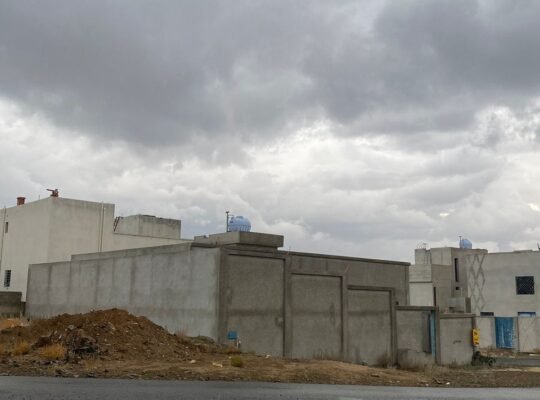 شقق بالمروج للبيع والإيجار