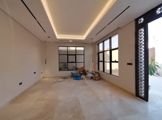 للبيــــــــع فيلا مساحة ٣٦٤ حي العارض