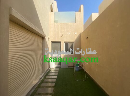 للبيع فيلامساحة 225